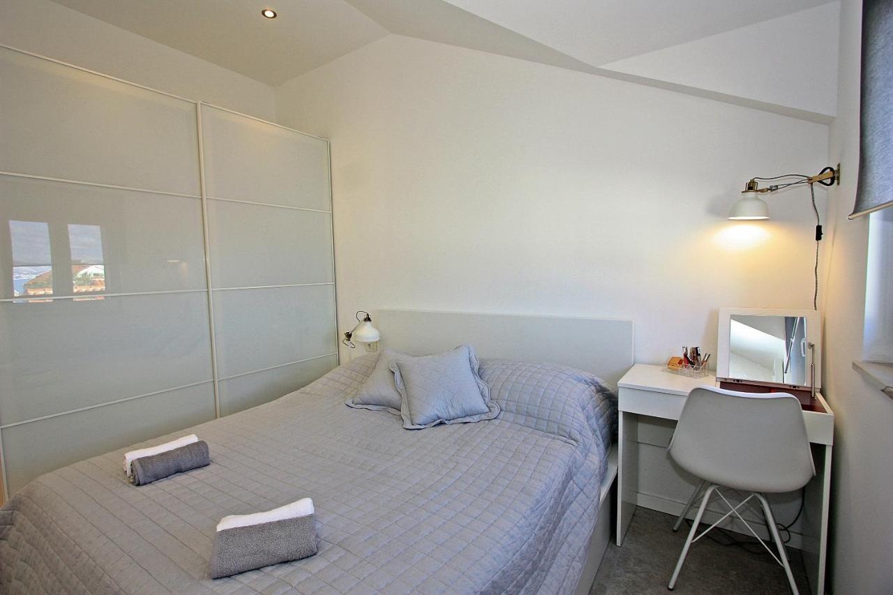 Apartman Ivana Supetar Extérieur photo